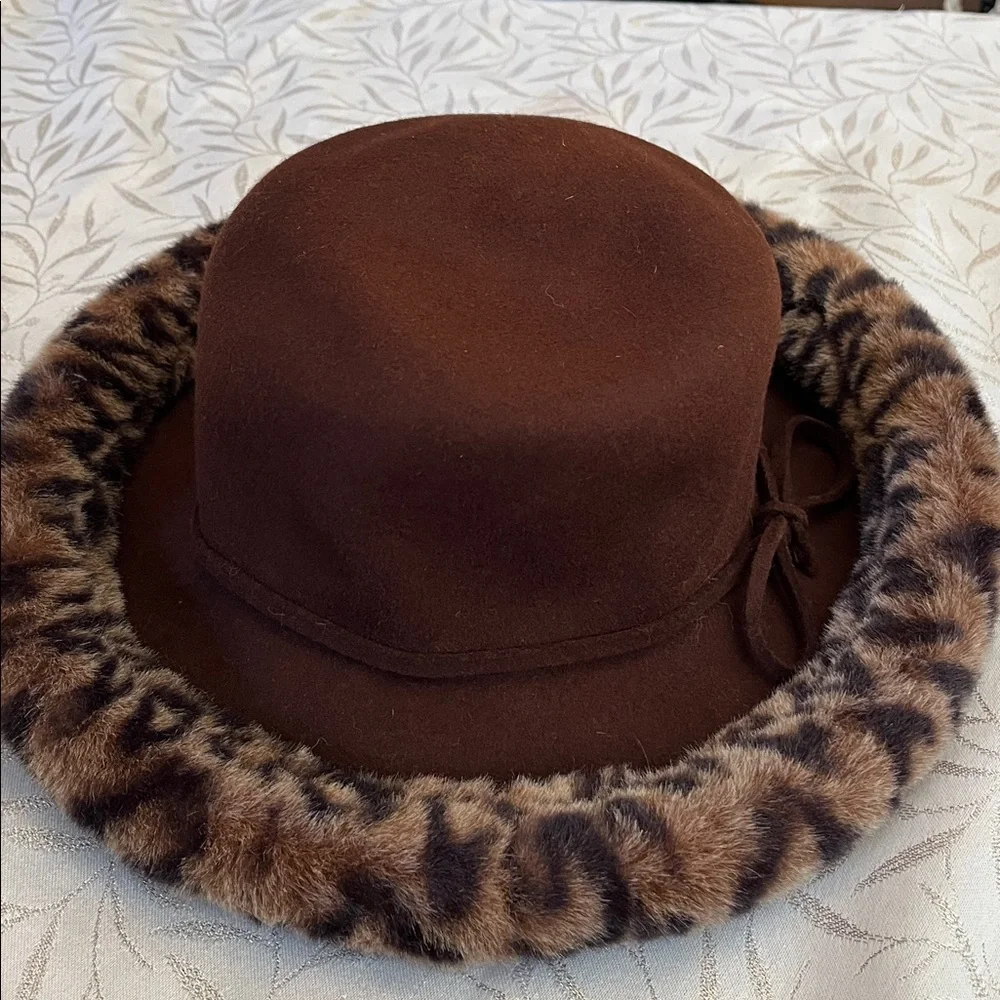 Vintage Fall Wool Brown Hat w/Animal Faux Fur Print Trim